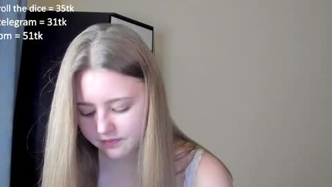 Snapshot of abbywyte chatting on 25, 1, 2025 Abby Stream at Sat Sun Mon Fri online show from 25, 1, 2025