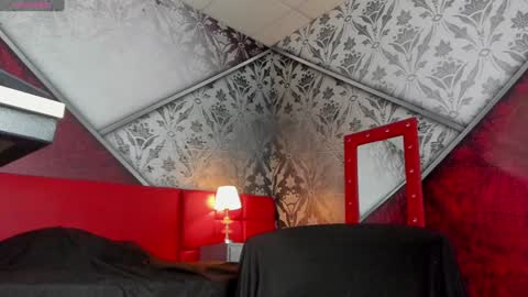 Independence model AbelAsburgo online show from 26, 1, 2025