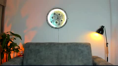  Abella and Kendra  online show from 6, 4, 2026