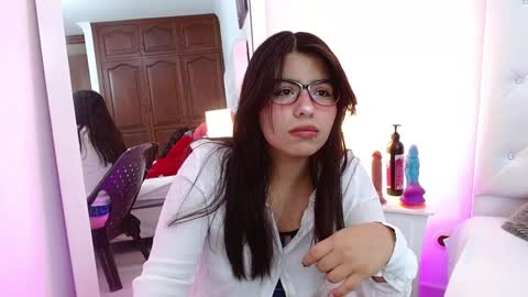 BELLA online show from 25, 1, 2025