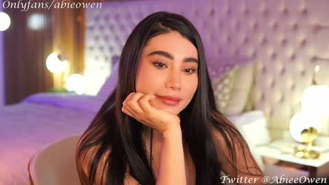 abie_owen online show from 12, 3, 2025