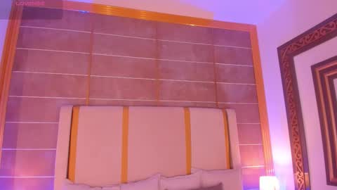    online show from 23, 10, 2025