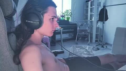 hi  cum in pvt noi extra tip online show from 21, 4, 2026