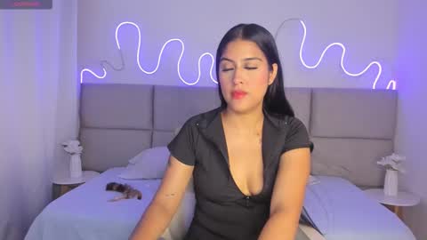 Snapshot of abriill_2 chatting on 5, 3, 2026 ABRIL online show from 5, 3, 2026