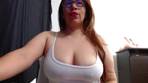 abril_bianchi online show from 31, 10, 2025