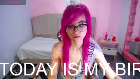 abril_ch_ online show from 25, 9, 2025