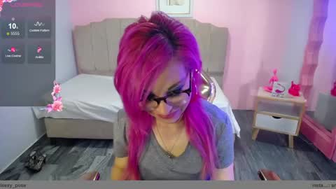 abril_ch_ online show from 9, 10, 2025