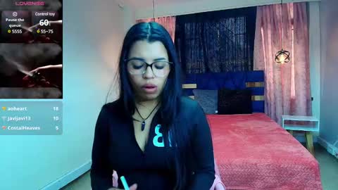 Snapshot of abril_matthews chatting on 7, 3, 2025 ABRIL MATTHEWS online show from 7, 3, 2025