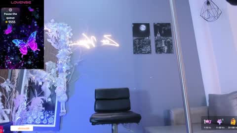 Abril  online show from 22, 12, 2024