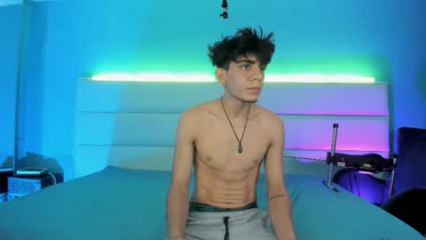 Abril and Julian online show from 26, 2, 2026