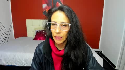 Snapshot of abrillee1 chatting on 27, 12, 2024 ABRIL online show from 27, 12, 2024