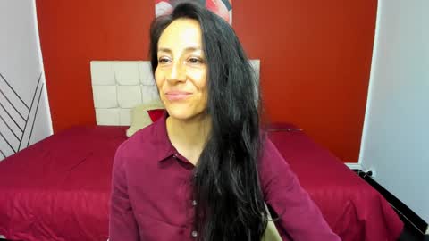 Snapshot of abrillee1 chatting on 31, 1, 2025 ABRIL online show from 31, 1, 2025