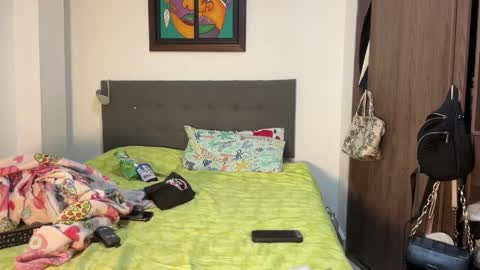 abrilsantosxo online show from 30, 3, 2026