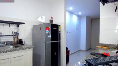 Snapshot of abrilstivenson_ chatting on 15, 2, 2025 itis S O F I A online show from 15, 2, 2025