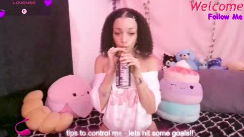 Peach online show from 5, 11, 2025