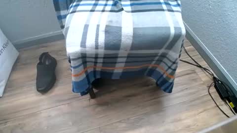 absolootzro online show from 6, 1, 2025