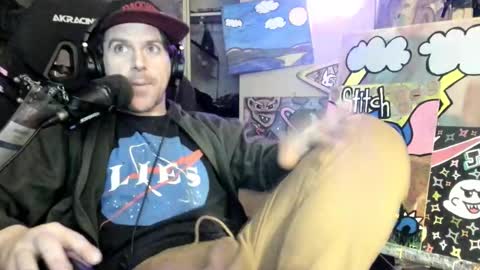 Snapshot of aceshadowz chatting on 5, 12, 2025 Mike online show from 5, 12, 2025