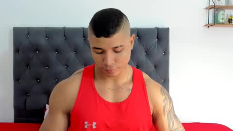 adam boss online show from 25, 2, 2025