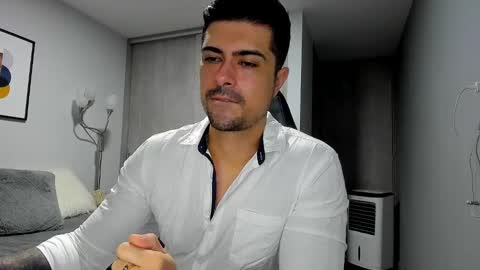 adam clarke online show from 22, 1, 2025