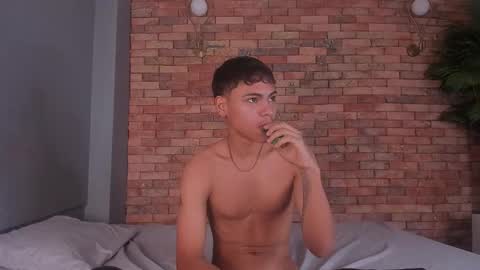 adam_piarse online show from 3, 12, 2025