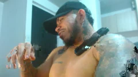 adam shilder7 online show from 18, 4, 2026