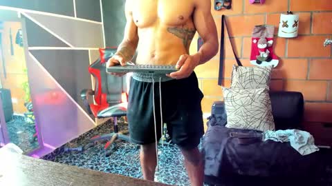 Adam Valencia online show from 2, 2, 2025