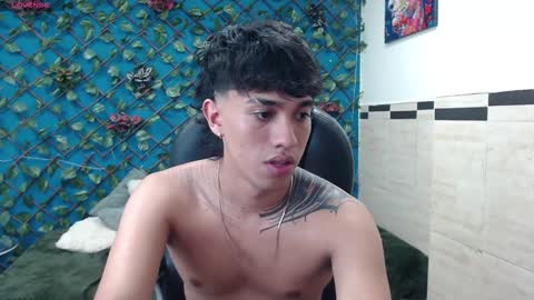 Snapshot of adamcoox chatting on 24, 12, 2024 Adam online show from 24, 12, 2024