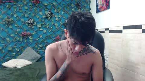 Snapshot of adamcoox chatting on 24, 12, 2024 Adam online show from 24, 12, 2024