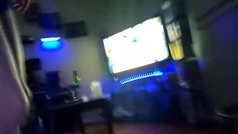 adamllamas online show from 31, 12, 2024