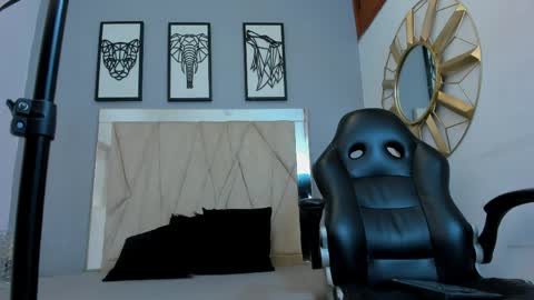 Adams Bobby online show from 31, 3, 2026