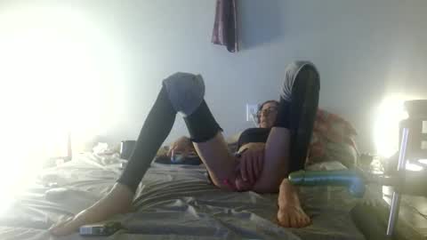 TaylorSexbot online show from 9, 4, 2026