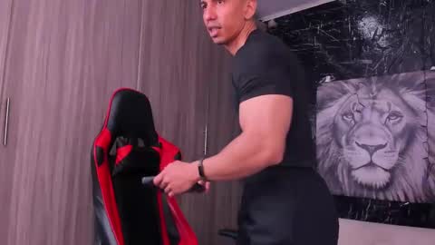 Adan Sin online show from 4, 11, 2025