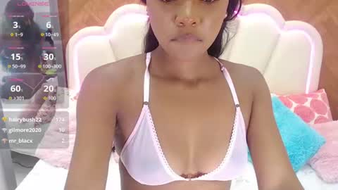 adarose_ online show from 11, 6, 2026