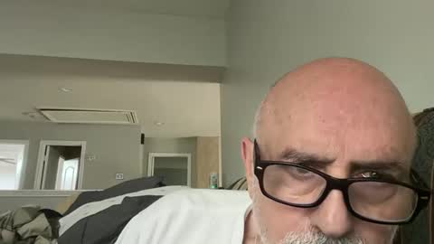 add_me_2 online show from 8, 5, 2026