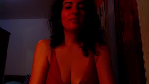 amy        online show from 6, 11, 2025