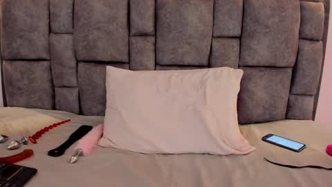 adela online show from 17, 10, 2025