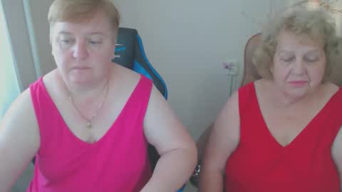 Snapshot of adelandsofia chatting on 8, 9, 2025 AdelAndSofia online show from 8, 9, 2025