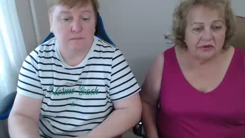 Snapshot of adelandsofia chatting on 1, 10, 2025 AdelAndSofia online show from 1, 10, 2025