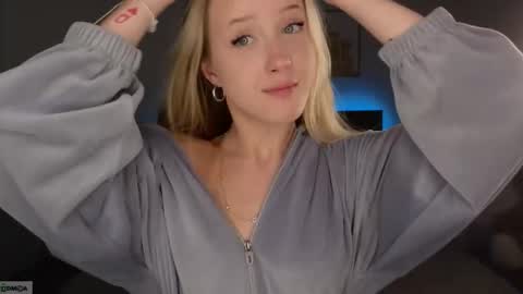 Snapshot of adele_armas chatting on 15, 3, 2026 Adele online show from 15, 3, 2026