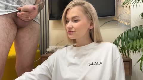 Snapshot of adele_nick2202 chatting on 1, 11, 2025 Adele Nick online show from 1, 11, 2025