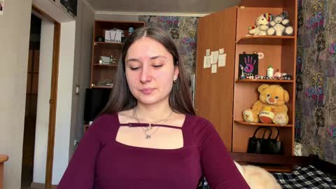 Poly online show from 2, 4, 2026