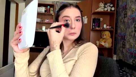 Poly online show from 17, 4, 2026