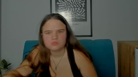 adelecruzz online show from 18, 2, 2026