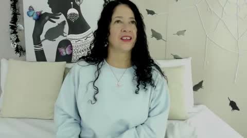 Adele Smithh online show from 29, 10, 2025