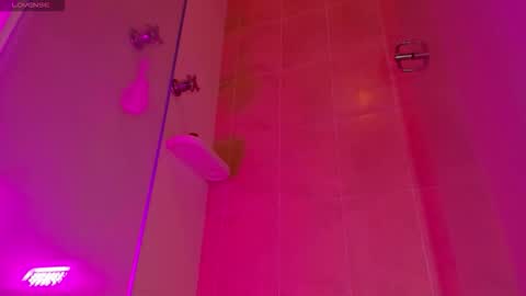 adelinaconte1 online show from 17, 3, 2026