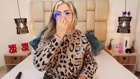 AdharaSmithh online show from 24, 2, 2025