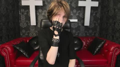 Snapshot of adonbev chatting on 9, 4, 2026 adonbev online show from 9, 4, 2026