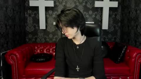 Snapshot of adonbev chatting on 25, 4, 2026 adonbev online show from 25, 4, 2026