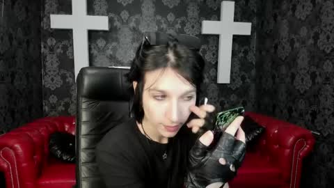 Snapshot of adonbev chatting on 28, 4, 2026 adonbev online show from 28, 4, 2026