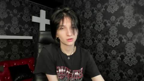 Snapshot of adonbev chatting on 7, 5, 2026 adonbev online show from 7, 5, 2026